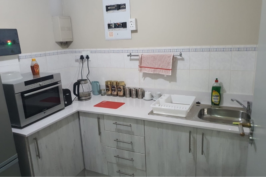 To Let commercial Property for Rent in Newton Park Eastern Cape